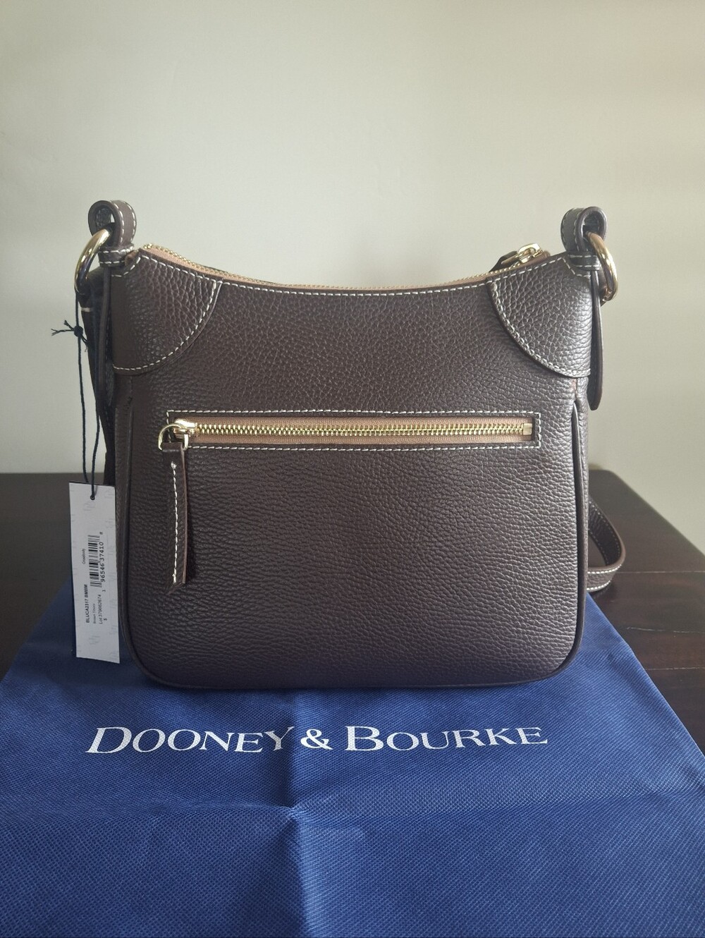 DOONEY & BOURKE The "Lucca" Leather Crossbody - Brown Tmoro - Picture 2 of 13